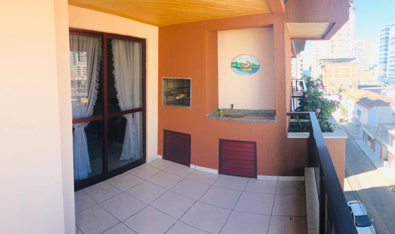 Apartamento Meia Praia - Итапема Екстериор снимка
