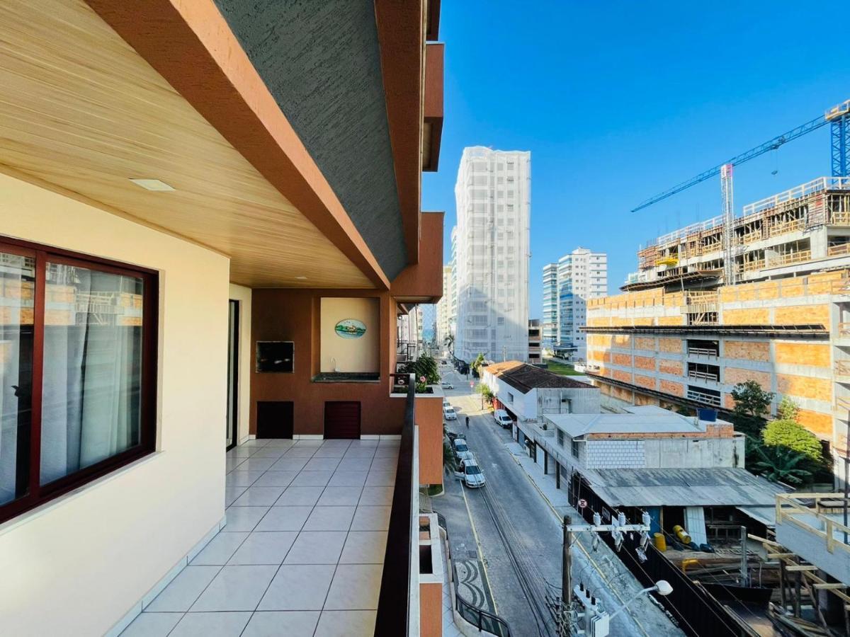 Apartamento Meia Praia - Итапема Екстериор снимка